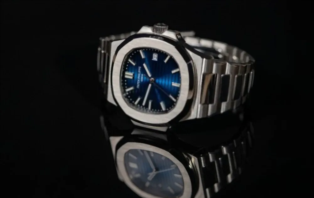 Outstanding Design Patek Philippe Nautilus luxury wristwatch